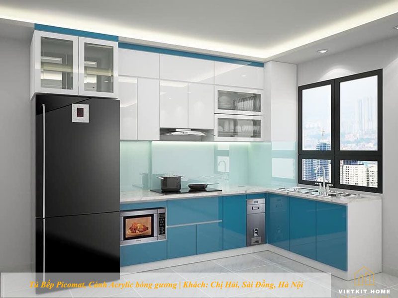 Xưởng làm tủ bếp Acrylic cho khách hàng tại Long Biên