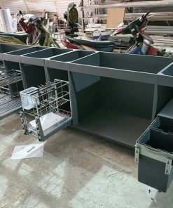 Tủ bếp inox cánh kính cường lực