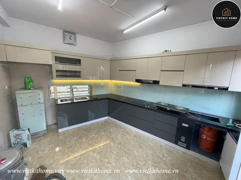 thiet-ke-thi-cong-tu-bep-inox-canh-acrylic-vietkithome Vietkit Home thiết kế- thi công Nội Thất Tủ Bếp Inox tại Việt Yên Bắc Giang cho gia đình Anh Lượng